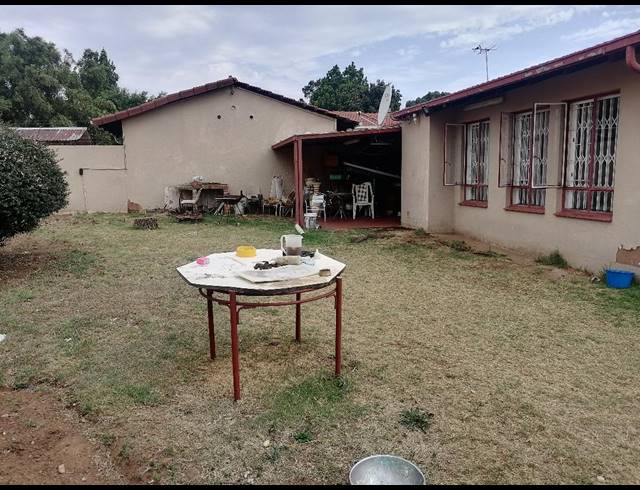 2 bed property to rent in ORMONDE